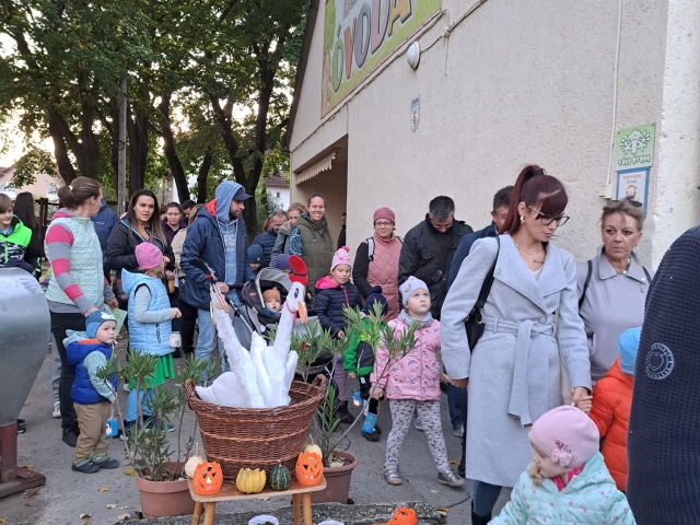 399311725_881768413558807_1810038612770221685_n